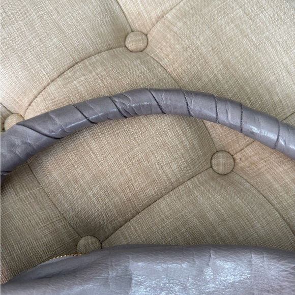 SATCHEL. Savannah Women's Shoulder Bag - Picture 8 of 12